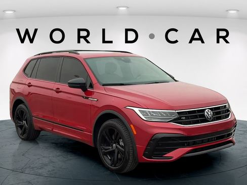 Used 2024 Volkswagen Tiguan SE R-Line w/ MDO Package, Three-Row FWD image 1