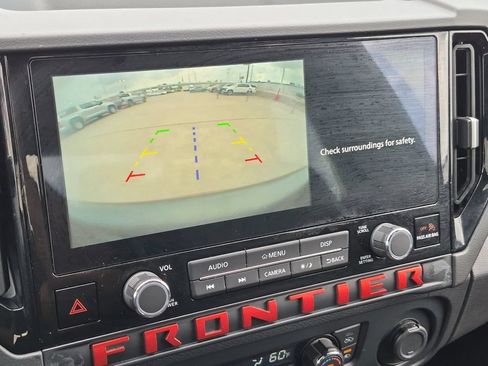 Used 2026 Nissan Frontier PRO-4X w/ Tow Package AWD/4WD image 18