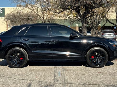 Used 2019 Audi Q8 Prestige w/ Towing Package image 3