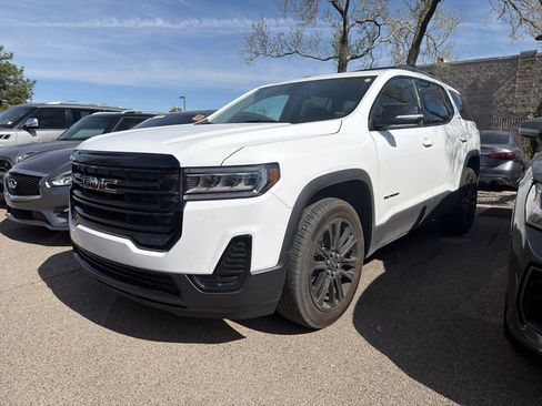 Used 2023 GMC Acadia SLE w/ Driver Convenience Package FWD image 1
