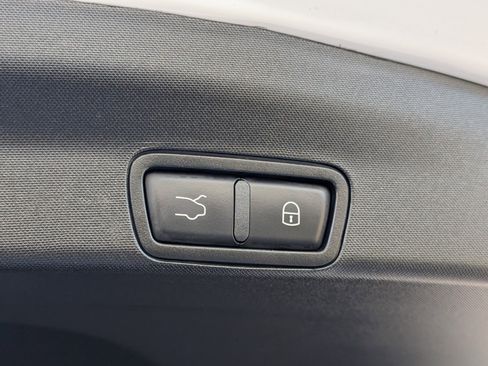 Used 2023 Alfa Romeo Stelvio Estrema image 15