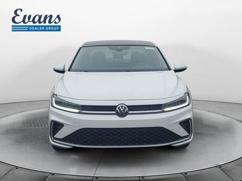 New 2026 Volkswagen Jetta SE FWD image 10