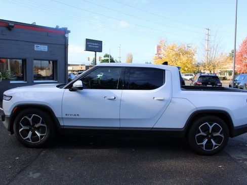 Used 2023 Rivian R1T Adventure image 7