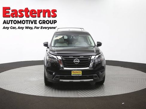 Used 2023 Nissan Pathfinder SL w/ SL Premium Package AWD/4WD image 55