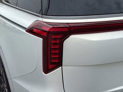 New 2026 Kia Carnival SX Prestige FWD image 33