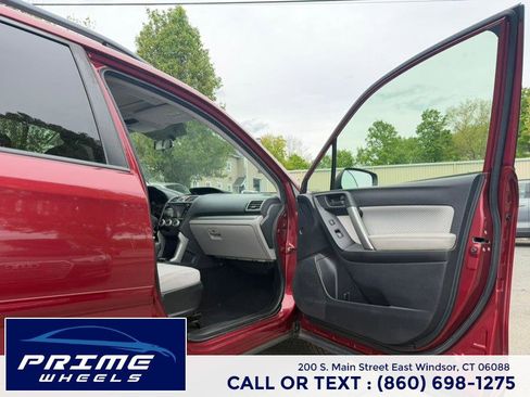 Used 2017 Subaru Forester 2.5i Premium w/ All-Weather Package AWD/4WD image 16
