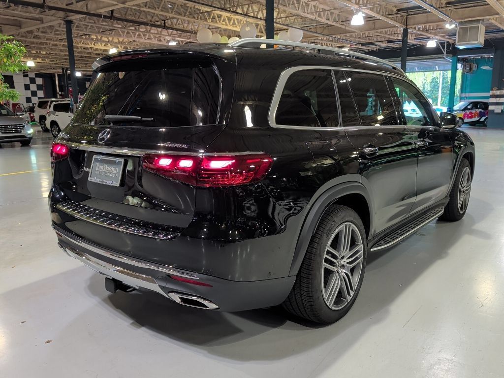 Used 2026 Mercedes-Benz GLS 450 4MATIC image 8