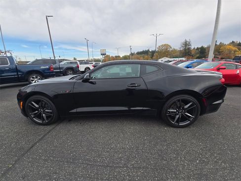 Used 2021 Chevrolet Camaro LT image 7