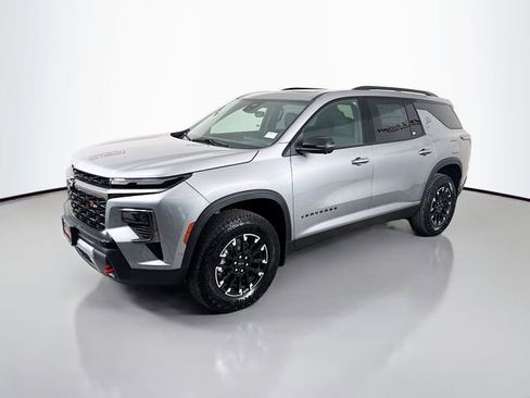 New 2026 Chevrolet Traverse Z71 w/ Enhanced Driving Package image 4