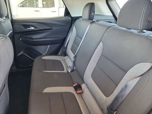 Used 2023 Chevrolet TrailBlazer LS image 37