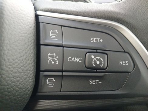 New 2026 Jeep Grand Cherokee L 4WD image 25