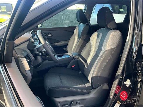 Certified 2021 Nissan Rogue SV image 7