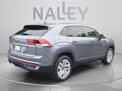 Used 2021 Volkswagen Atlas Cross Sport SE w/ V6 Towing Package FWD image 5