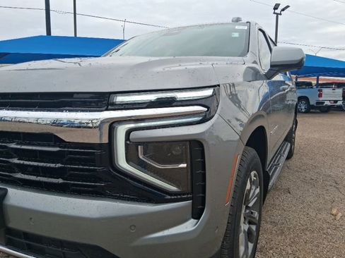 New 2026 Chevrolet Suburban LS RWD image 3