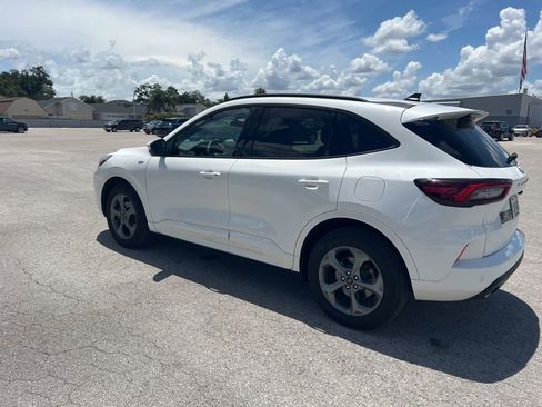 Used 2023 Ford Escape ST-Line Select w/ Tech Pack #2 AWD/4WD image 4