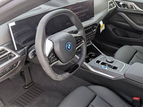 Used 2026 BMW i4 eDrive40 w/ Premium Package RWD image 3