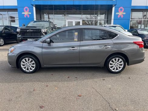 Used 2016 Nissan Sentra S image 3