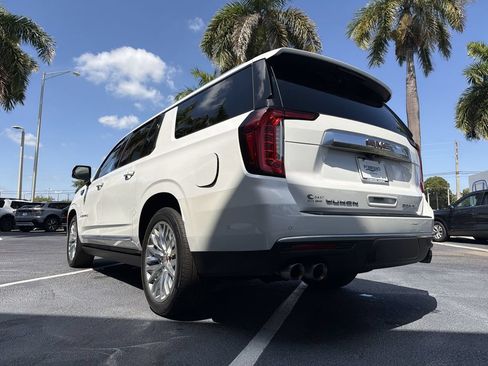 Used 2024 GMC Yukon XL Denali w/ Denali Reserve Package AWD/4WD image 19