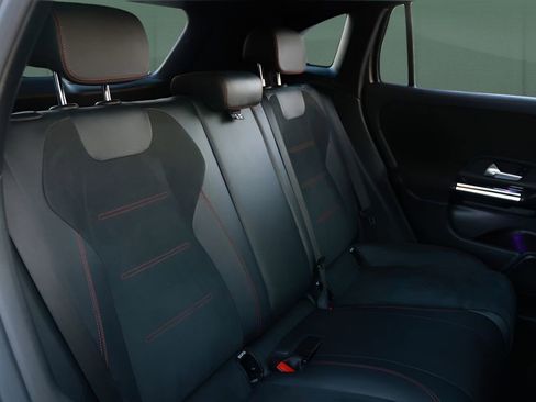 Used 2023 Mercedes-Benz GLA 250 GLA 250 image 13