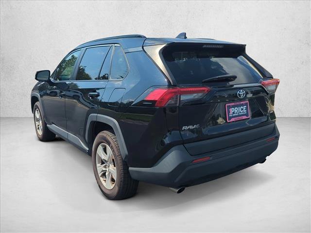 Used 2019 Toyota RAV4 XLE w/ Convenience Package FWD image 8