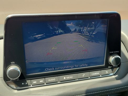 Certified 2023 Nissan Rogue SV FWD image 28
