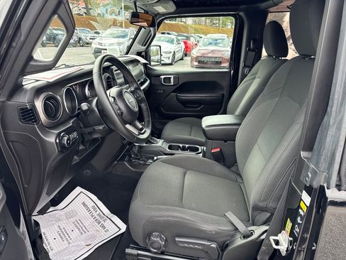 Used 2022 Jeep Wrangler Sport S image 10