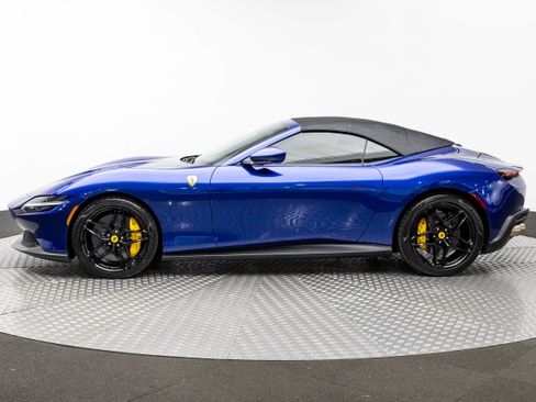 Used 2025 Ferrari Roma Spider image 63