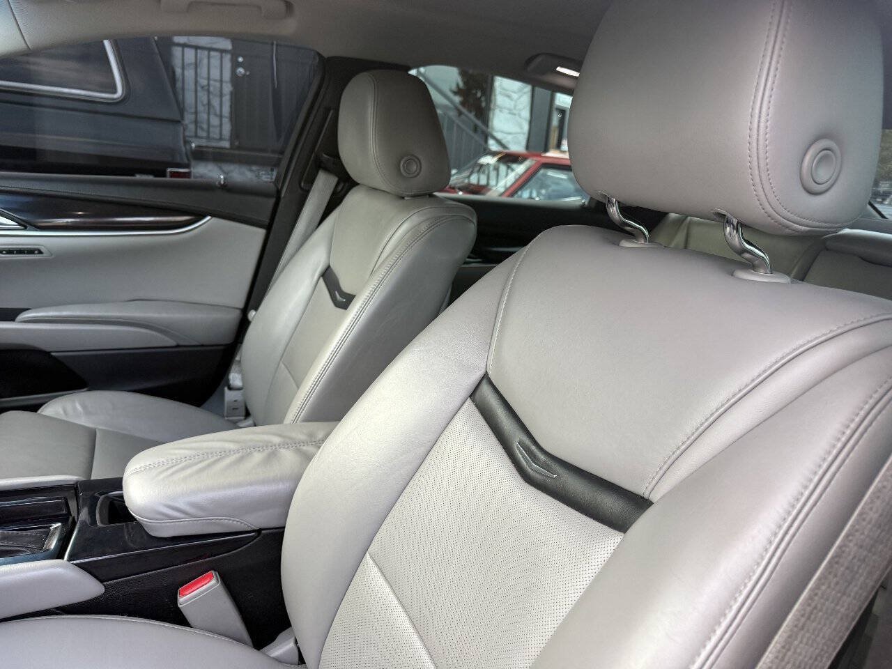 Used 2016 Cadillac XTS Luxury AWD/4WD image 12