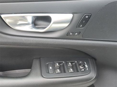 Used 2024 Volvo S60 B5 Core image 16