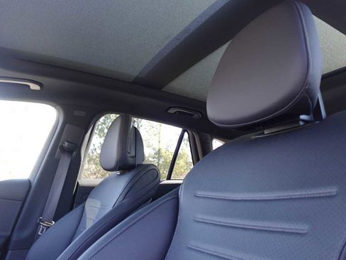 Used 2026 Mercedes-Benz GLC 300 4MATIC image 30