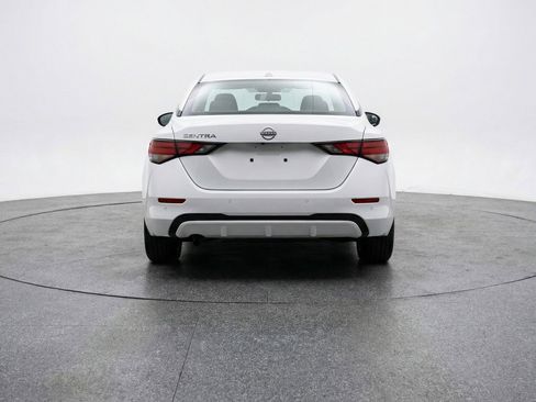 Used 2025 Nissan Sentra SV image 7