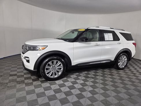 Used 2022 Ford Explorer Limited w/ Equipment Group 301A image 10