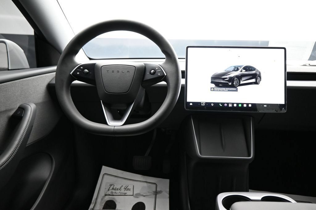 Used 2026 Tesla Model Y 2WD image 14