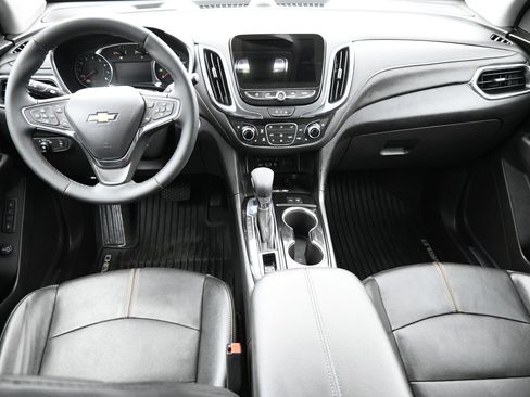 Used 2024 Chevrolet Equinox Premier AWD/4WD image 17