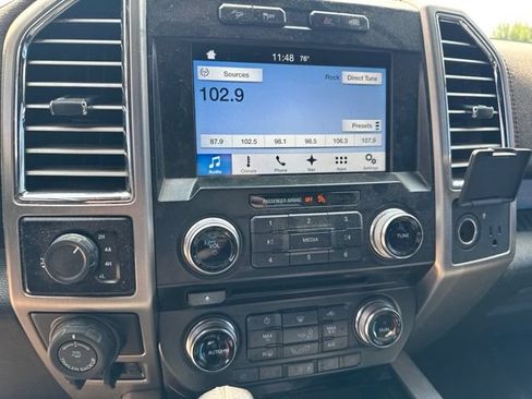 Used 2016 Ford F150 Platinum w/ Equipment Group 701A Luxury AWD/4WD image 10