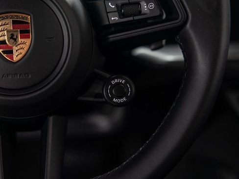 Certified 2025 Porsche Cayenne Coupe AWD/4WD image 51
