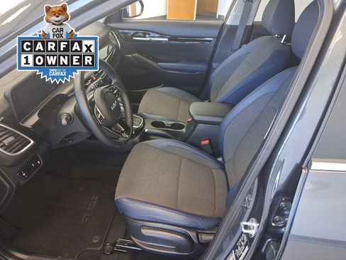 Used 2024 Kia Seltos S AWD/4WD image 9