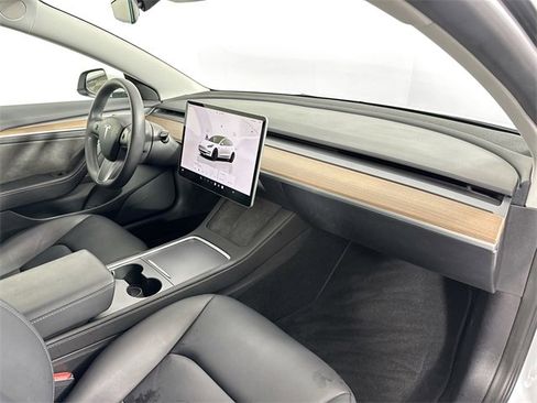 Used 2023 Tesla Model 3 Performance image 26