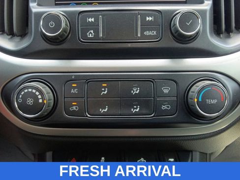 Used 2022 Chevrolet Colorado LT AWD/4WD image 28