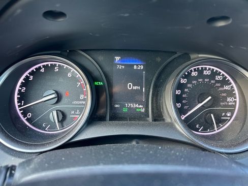 Used 2024 Toyota Camry SE image 23