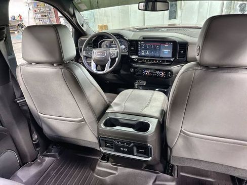 Used 2024 GMC Sierra 1500 SLT AWD/4WD image 21