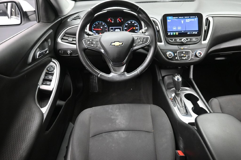 Used 2020 Chevrolet Malibu RS w/ LPO, Convenience Package 1 FWD image 14