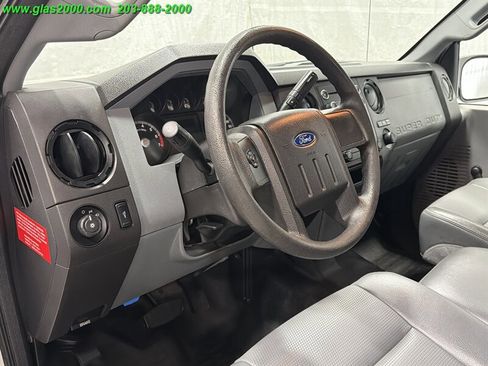 Used 2015 Ford F250 XL RWD image 3