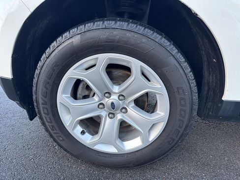 Used 2013 Ford Edge SEL image 30