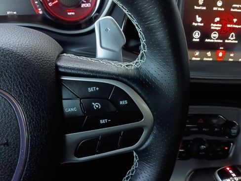 Used 2023 Dodge Challenger SRT Hellcat w/ Driver Convenience Group RWD image 25