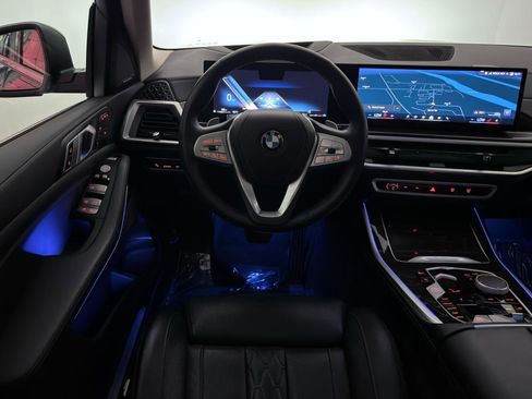 Used 2025 BMW X7 xDrive40i image 32