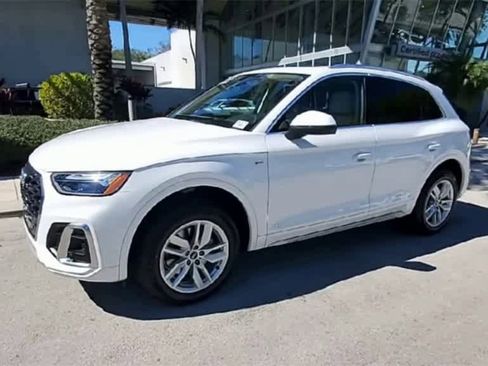 Certified 2023 Audi Q5 2.0T Premium w/ Convenience Package image 4