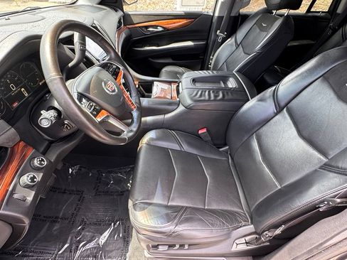 Used 2015 Cadillac Escalade Premium AWD/4WD image 17