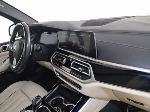 Used 2019 BMW X5 xDrive40i w/ Executive Package image 45