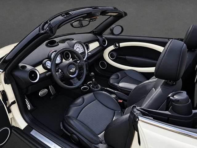 Used 2013 MINI Cooper Roadster S FWD image 5